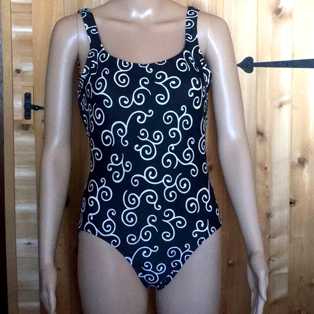 Speedo Bathing Suit US 8 GUC